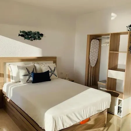 Gael Seaview Costa * トロクス・コスタ
